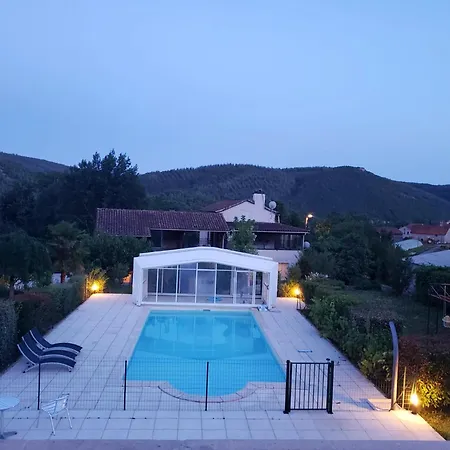 Maison Charmante A Saint-gery Avec Piscine Partagee *